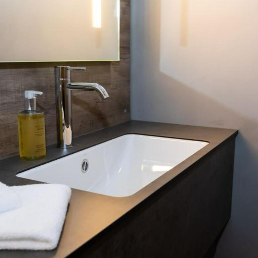 Hotel Halond アークレイリ エクステリア 写真