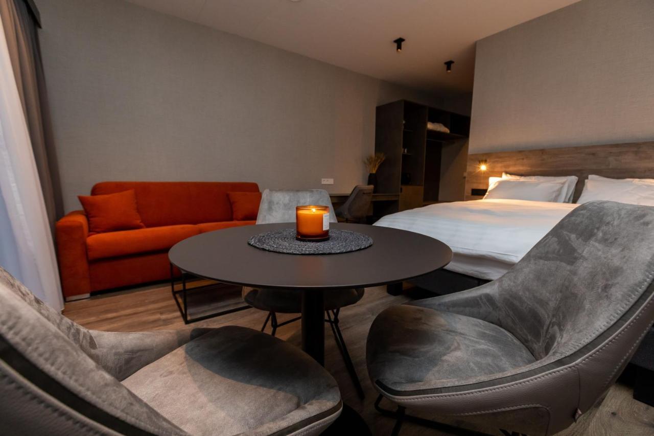 Hotel Halond アークレイリ エクステリア 写真