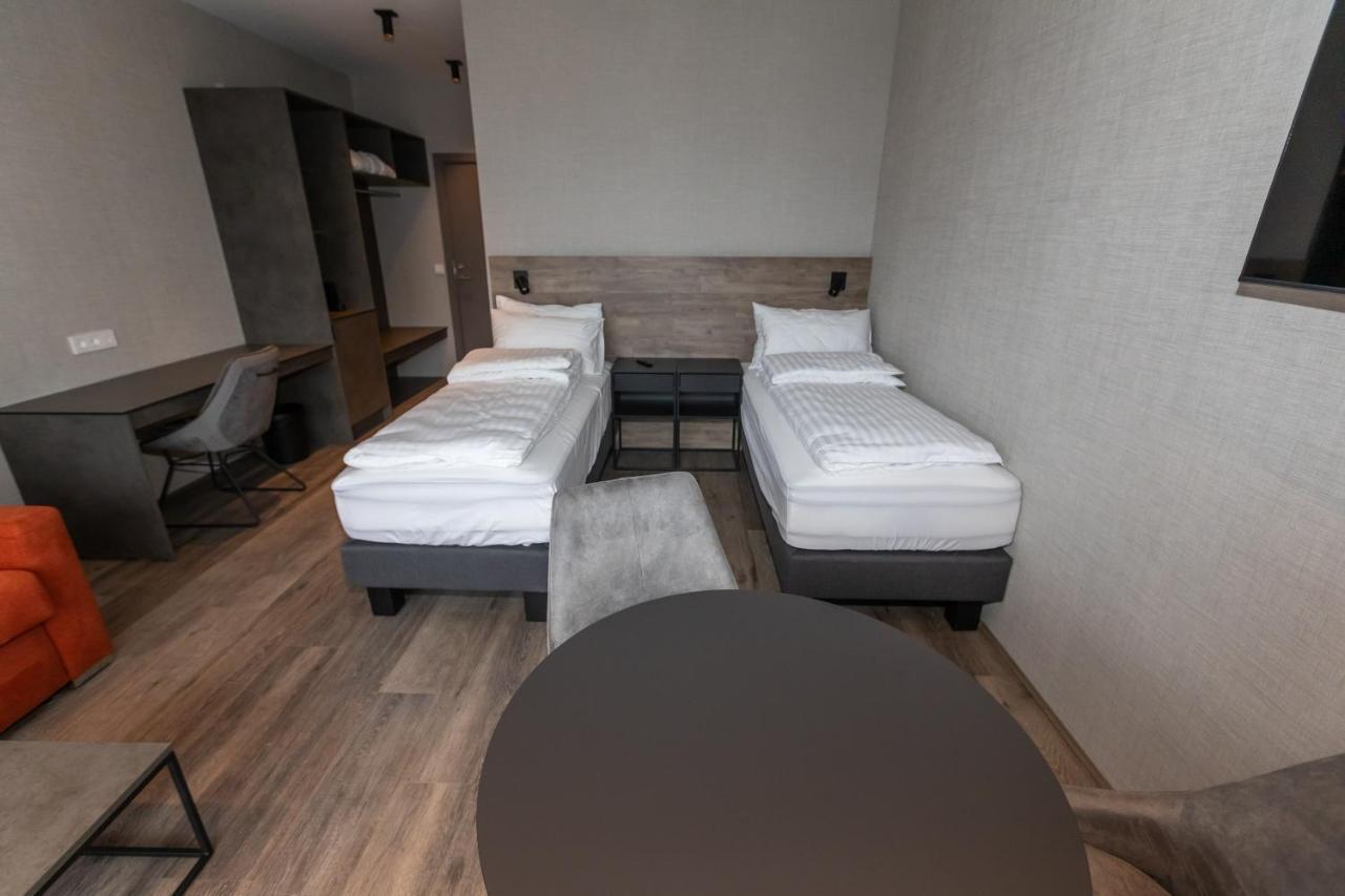 Hotel Halond アークレイリ エクステリア 写真